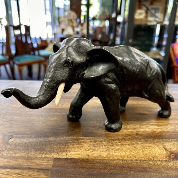 Meiji Elephant 6